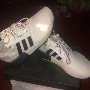 Size 9 men’s Adidas NMD’s white and black
